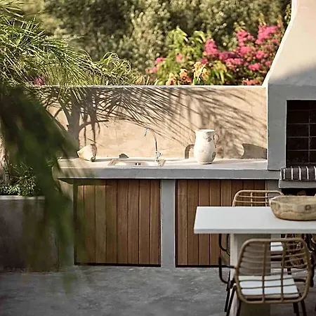 Theros Exotica Contemporary Loft 5*
